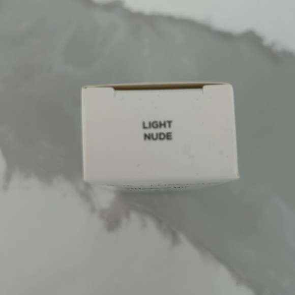 NIB Angel Eyes Eyeshadow Primer in Light Nude - Picture 3 of 3